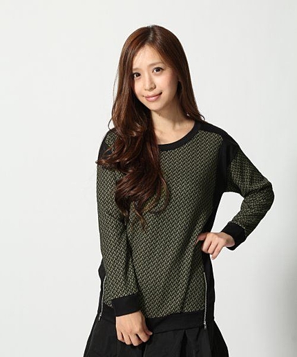 ジャガード裾ZIPプルオーバー