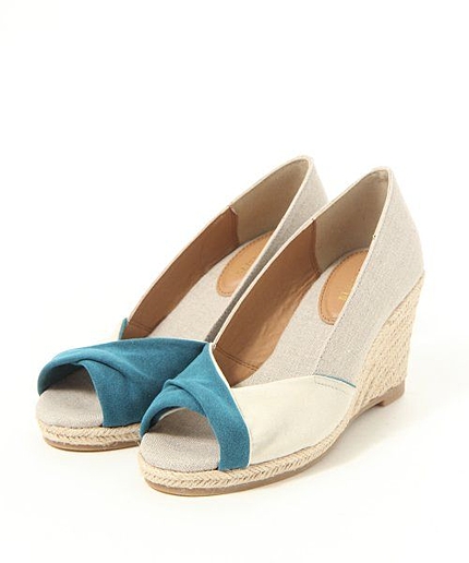 バイカラーツイストパンプス