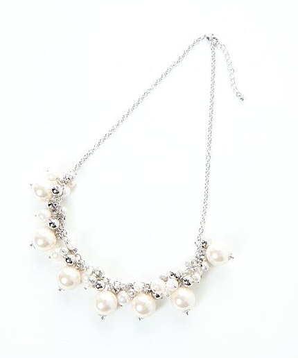 ボリュームパールネックレス