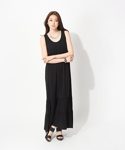 C/MDLギャザーマキシワンピ