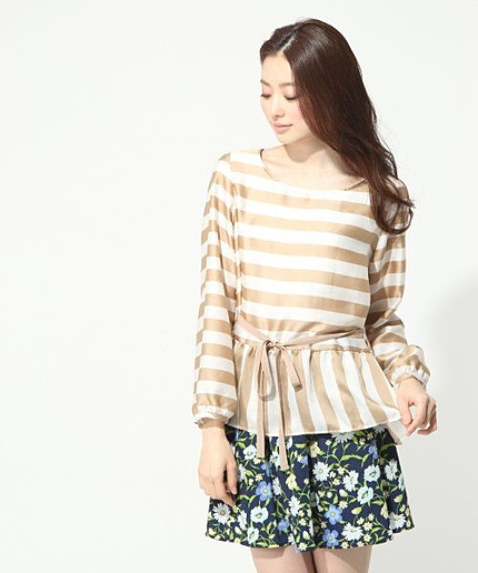 ボーダーペプラムプルオーバー