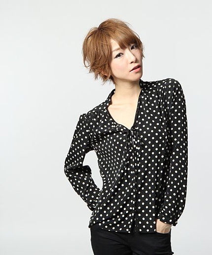 ドットブラウス