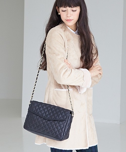 PINNACLE OVER SEAS キルティングポシェット