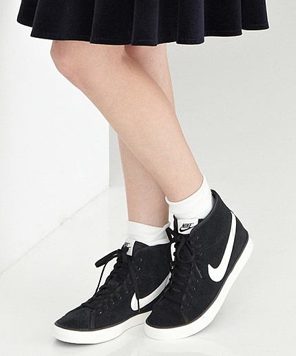 [WEB限定]NIKE プリモコートMIDスエード スニーカー
