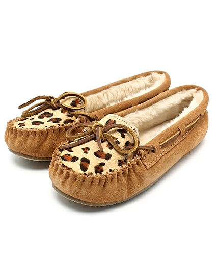 ＜MINNETONKA（ミネトンカ）＞LEO ボア モカシン