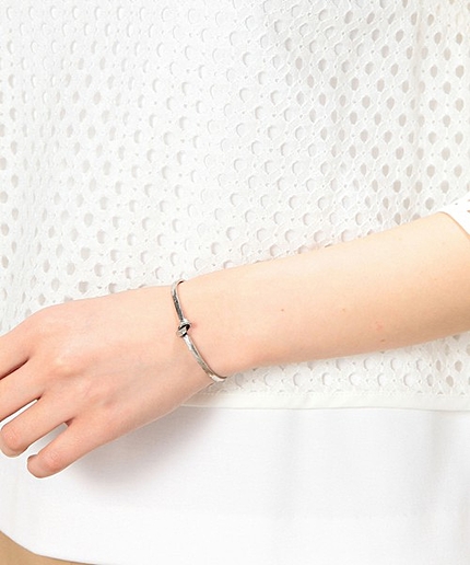 GC ネジリCバングル