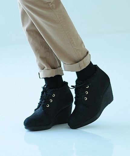 ○UAW MTN ブーティ 75