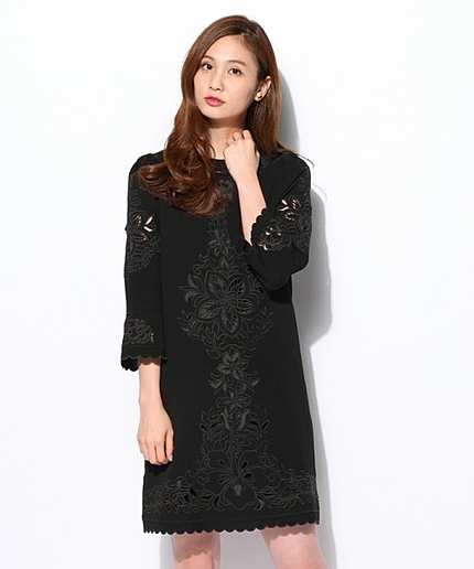 ☆オリジナルリゾート刺繍リトルブラックドレス