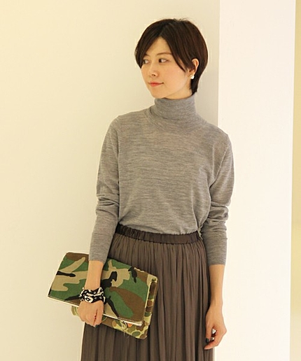 UAG W 18G タートルネック ニット