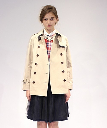 ショートトレンチコート