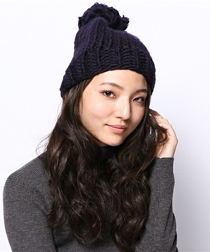 BY WOOL AND THE GANG ポンポンニットキャップ