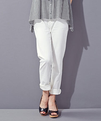 UA×YANUK(ヤヌーク) KAY スリム パンツ† ◇