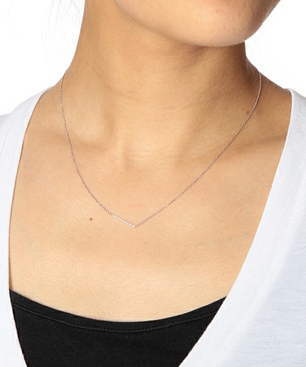 クレデュ クレ/CC&O VネックNE ネックレス