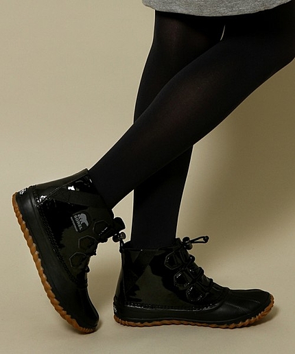 △BYRI SOREL Out And About Glow ショートブーツ