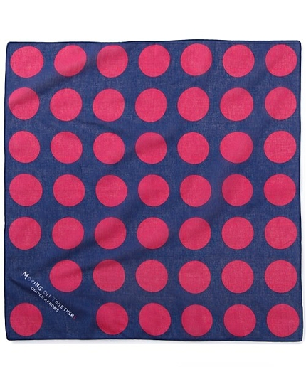 UA MOVING ON TOGETHER ハンカチ