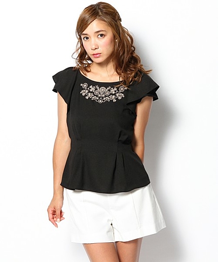 リッチエンブロイダリーブラウス