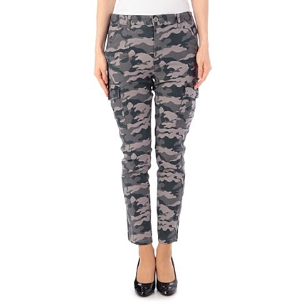 テーパードカーゴパンツ