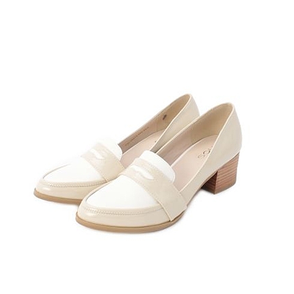 コンビ太ヒールローファー