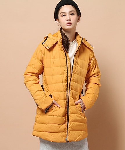 Ｗカラーブロッキングベルト付きフードダウンコート