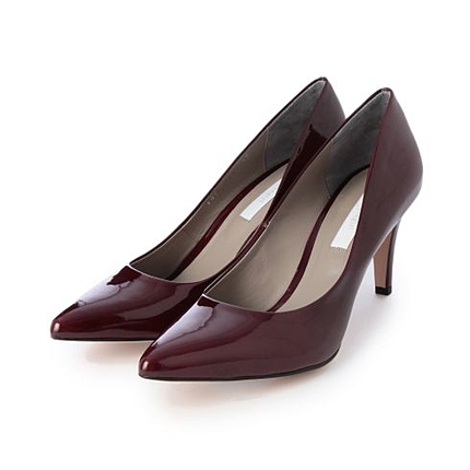 ポインテッドトゥエナメルパンプス