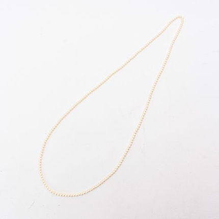 ロングパールネックレス