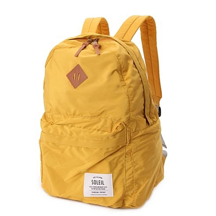 収納ポーチつきリュックサック