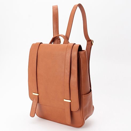 レザー調スクエアリュック