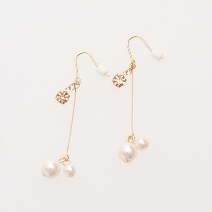 Wユラパールピアス