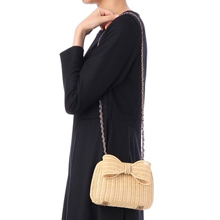 リボン使いラタンショルダーバッグ