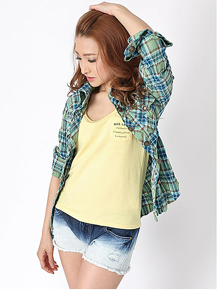 チェックシャツ