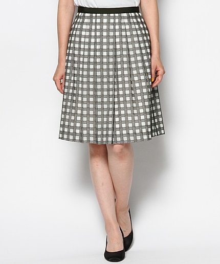 エンブロイダリープラッドスカート