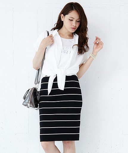 ボーダーニットスカート