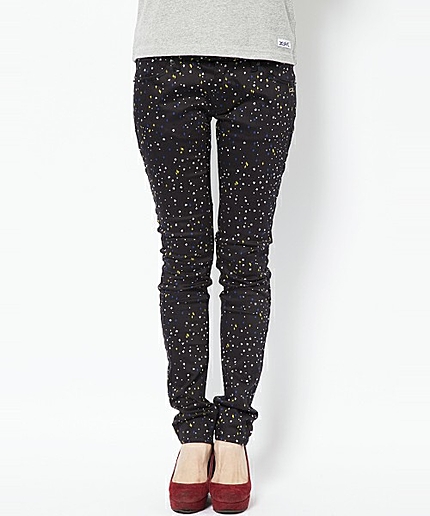 ADVENTUROUS PRINTED PANTS