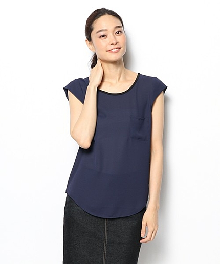 デシンブラウス