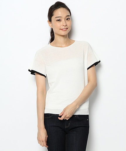 フレアースリーブニット