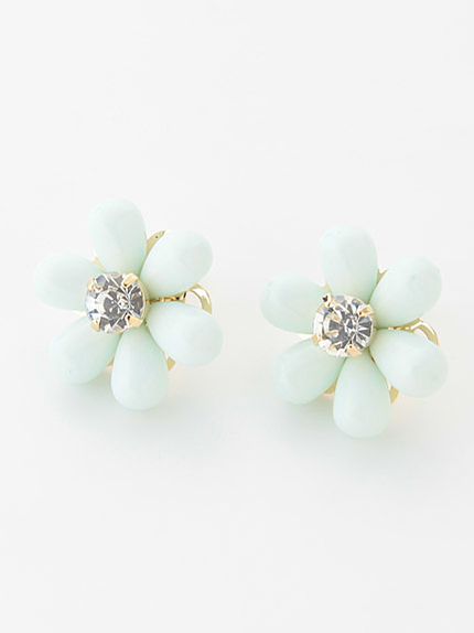 3Dフラワーピアス