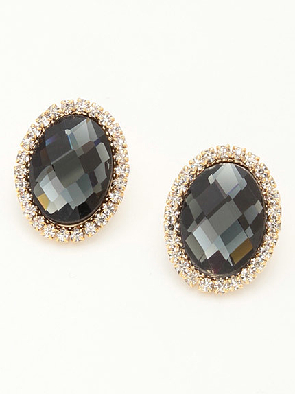 ビジューピアス