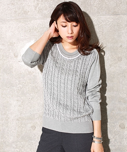 パールネックレス付ケーブルニットPO