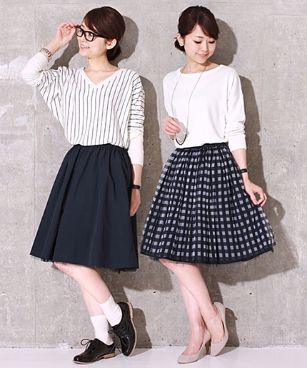 リバーシブルプリントチュールスカート