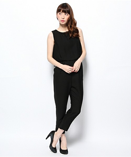 バックフリルサロペット