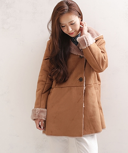 フェイクファーフードコート