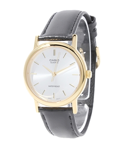 CASIO クラシックアナログウォッチ