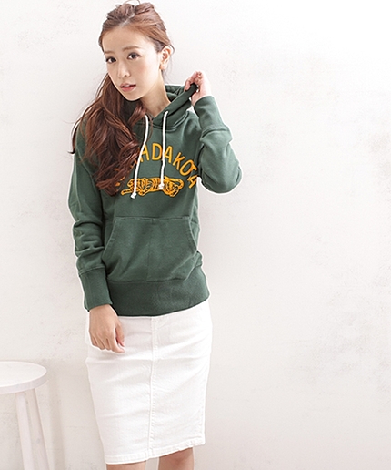 CREW NECK SWEATSHIRT