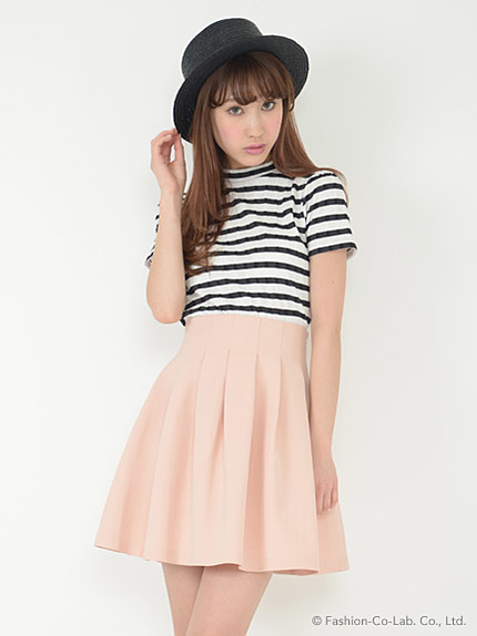 フレアタックスカート