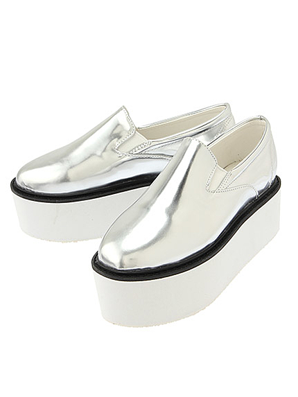 厚底スニーカー