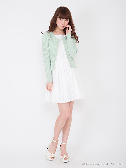 プリーツワンピ