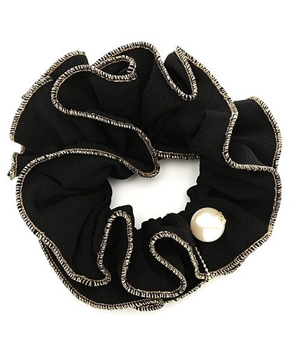 パールチャーム付ラメパイピングシュシュ