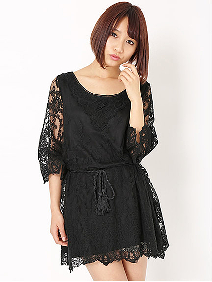 ひもベルト付きレースチュニック