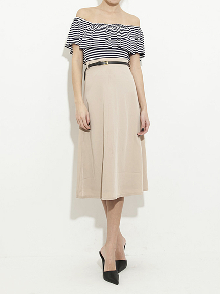 NEWフリルオフショルTOPS