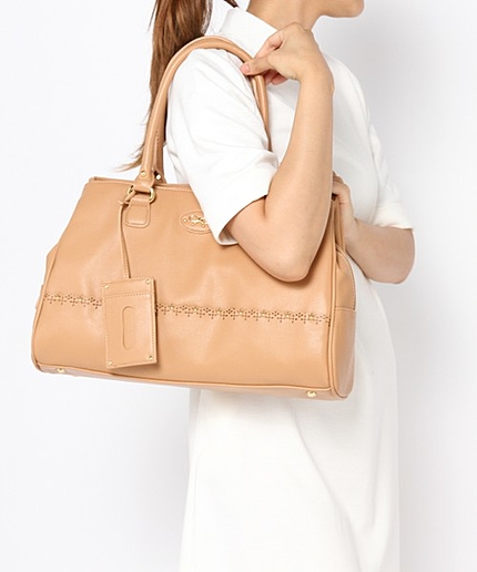 フェミニンカットワークトート